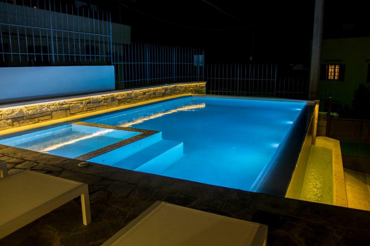 The Hill House Villa Kato Daratso Esterno foto